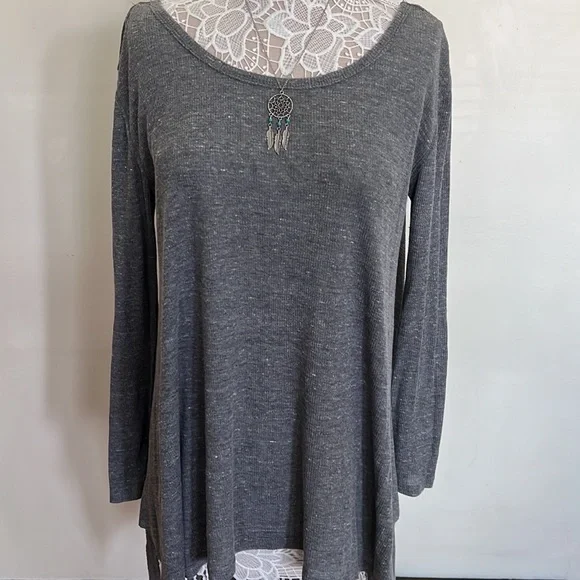 We The Free Highlow Top - Picture 2 of 10